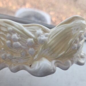 Belleek Cream and White Glass Art Sculpture